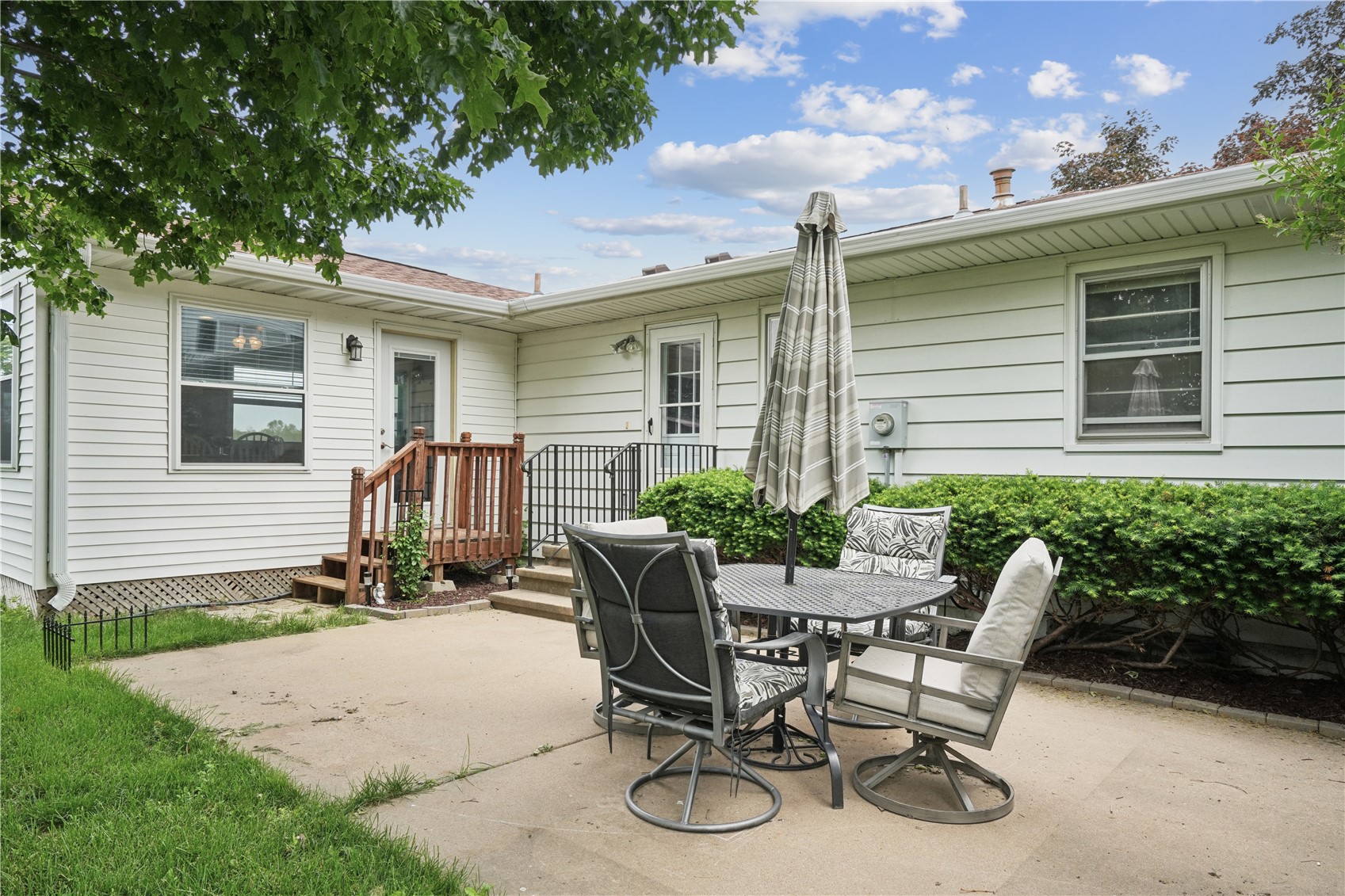 2762 Teresa Drive SW Cedar Rapids IA 52404