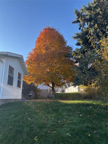 2762 Teresa Drive SW Cedar Rapids IA 52404