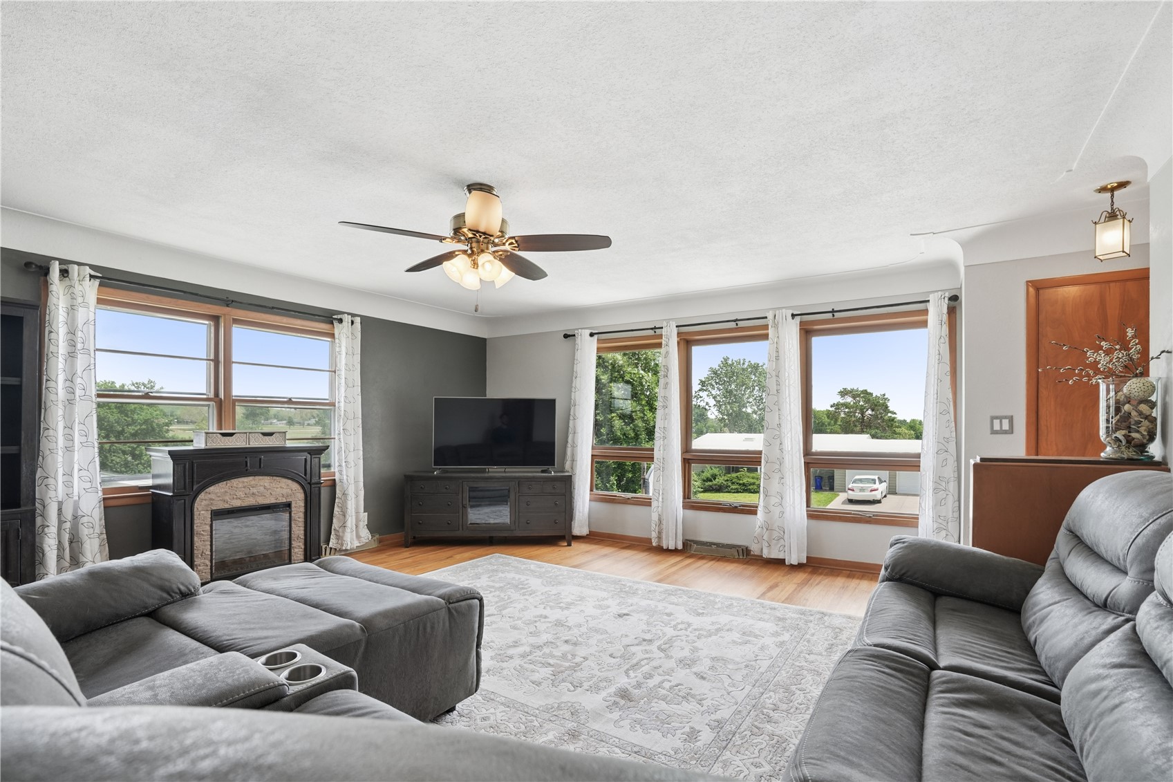 2762 Teresa Drive SW Cedar Rapids IA 52404