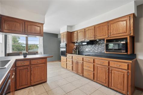 2762 Teresa Drive SW Cedar Rapids IA 52404