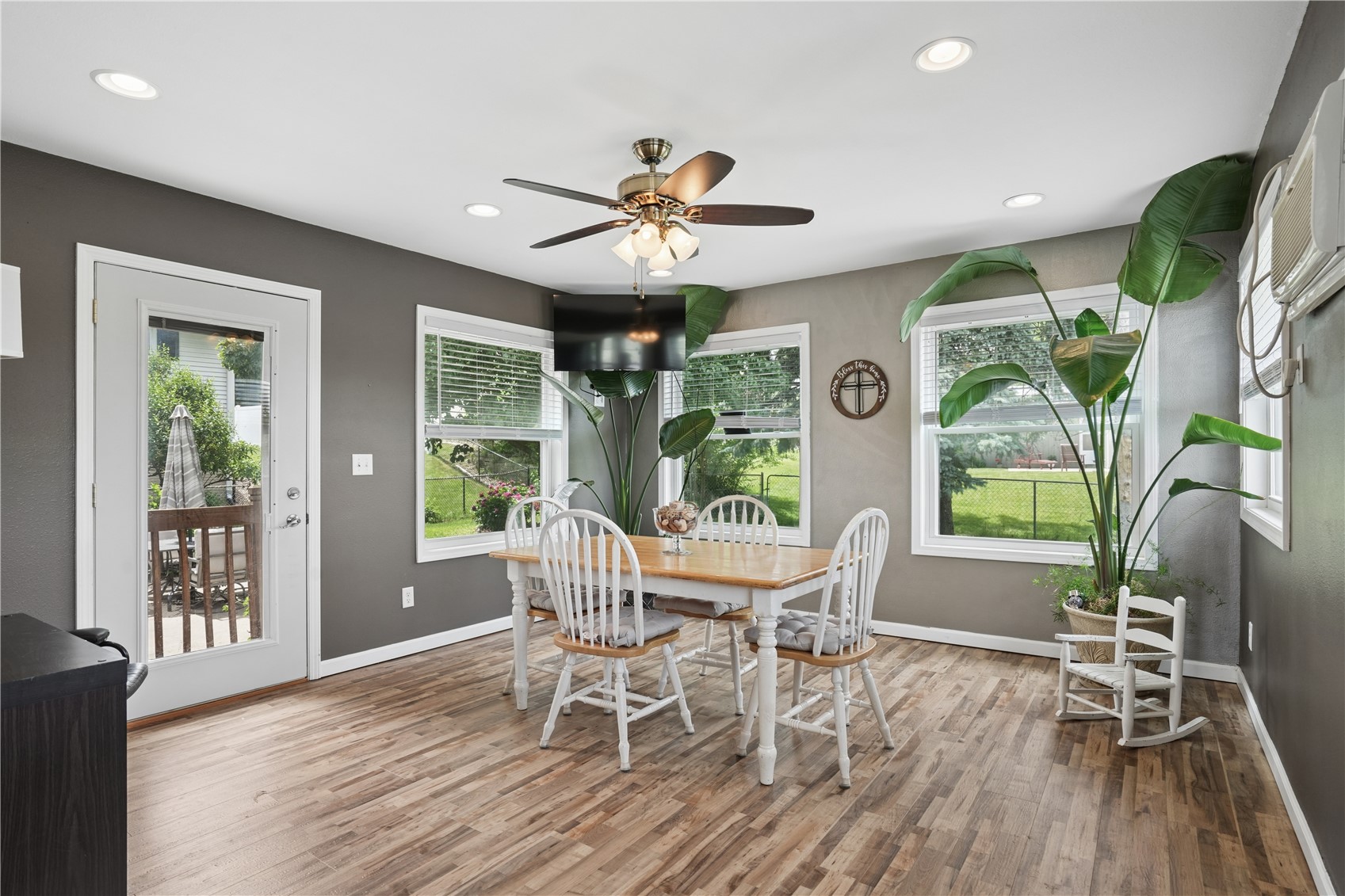 2762 Teresa Drive SW Cedar Rapids IA 52404