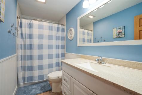 3804 Blue Mound Drive NE Cedar Rapids IA 52402