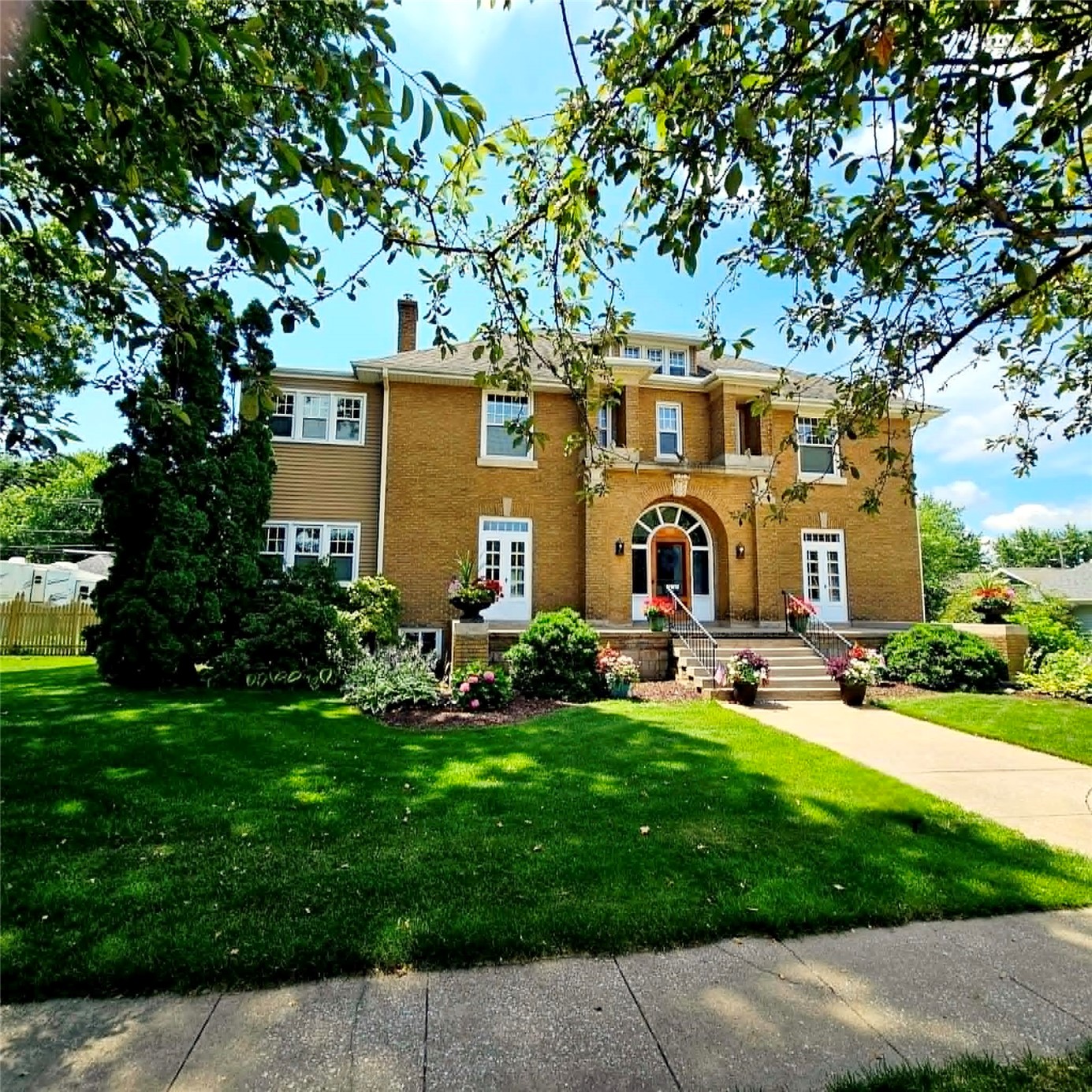 215 E Market Street Lisbon IA 52253