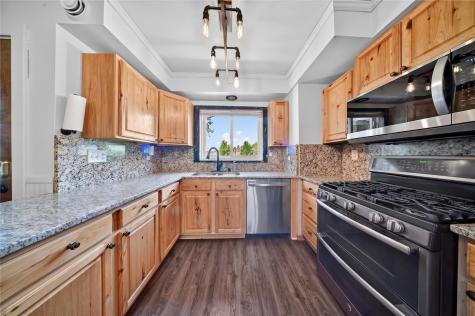 215 E Market Street Lisbon IA 52253