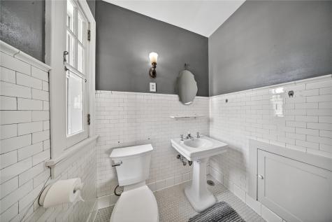 215 E Market Street Lisbon IA 52253