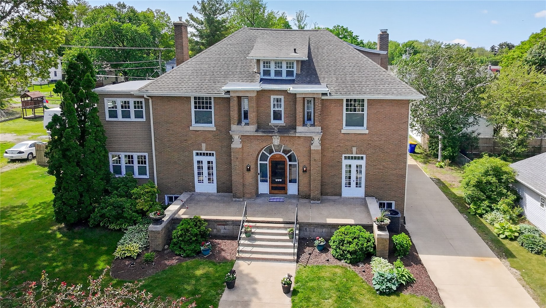 215 E Market Street Lisbon IA 52253