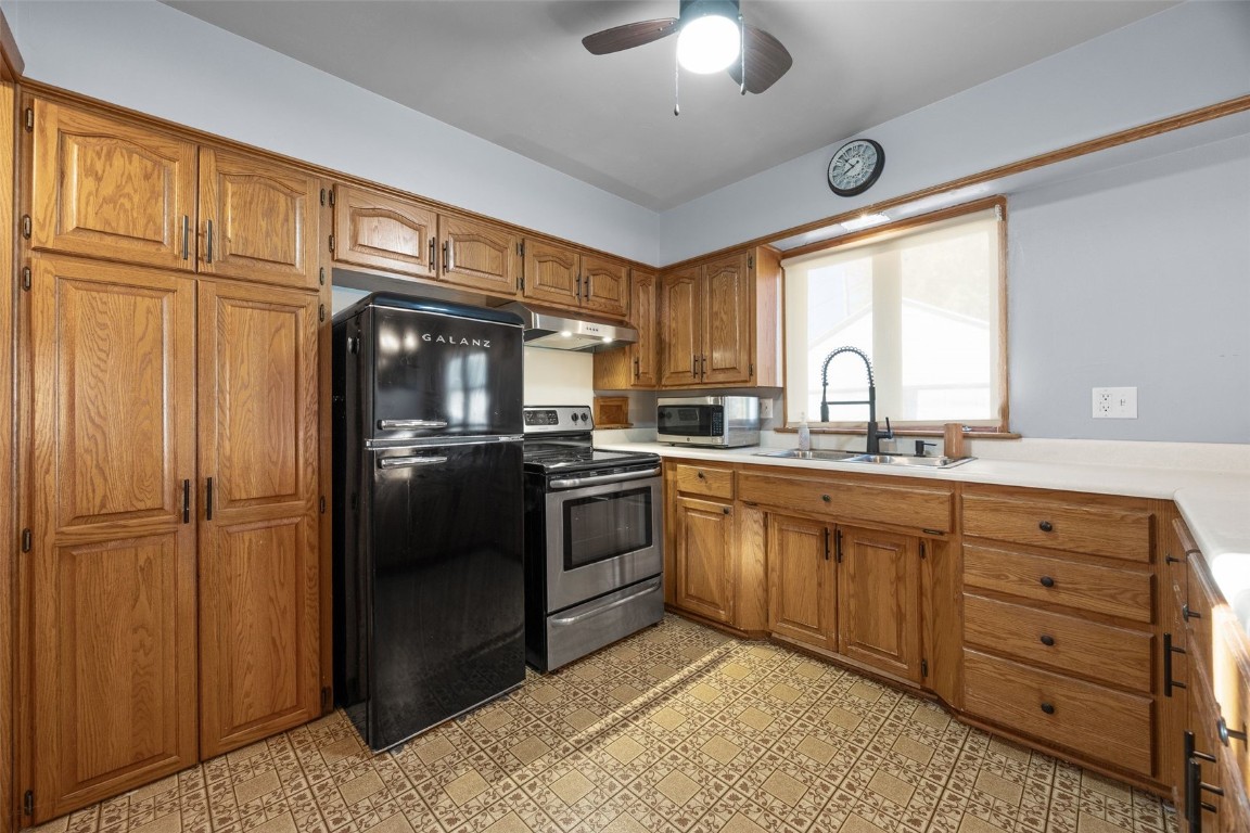 2500 1st Avenue Marion IA 52302