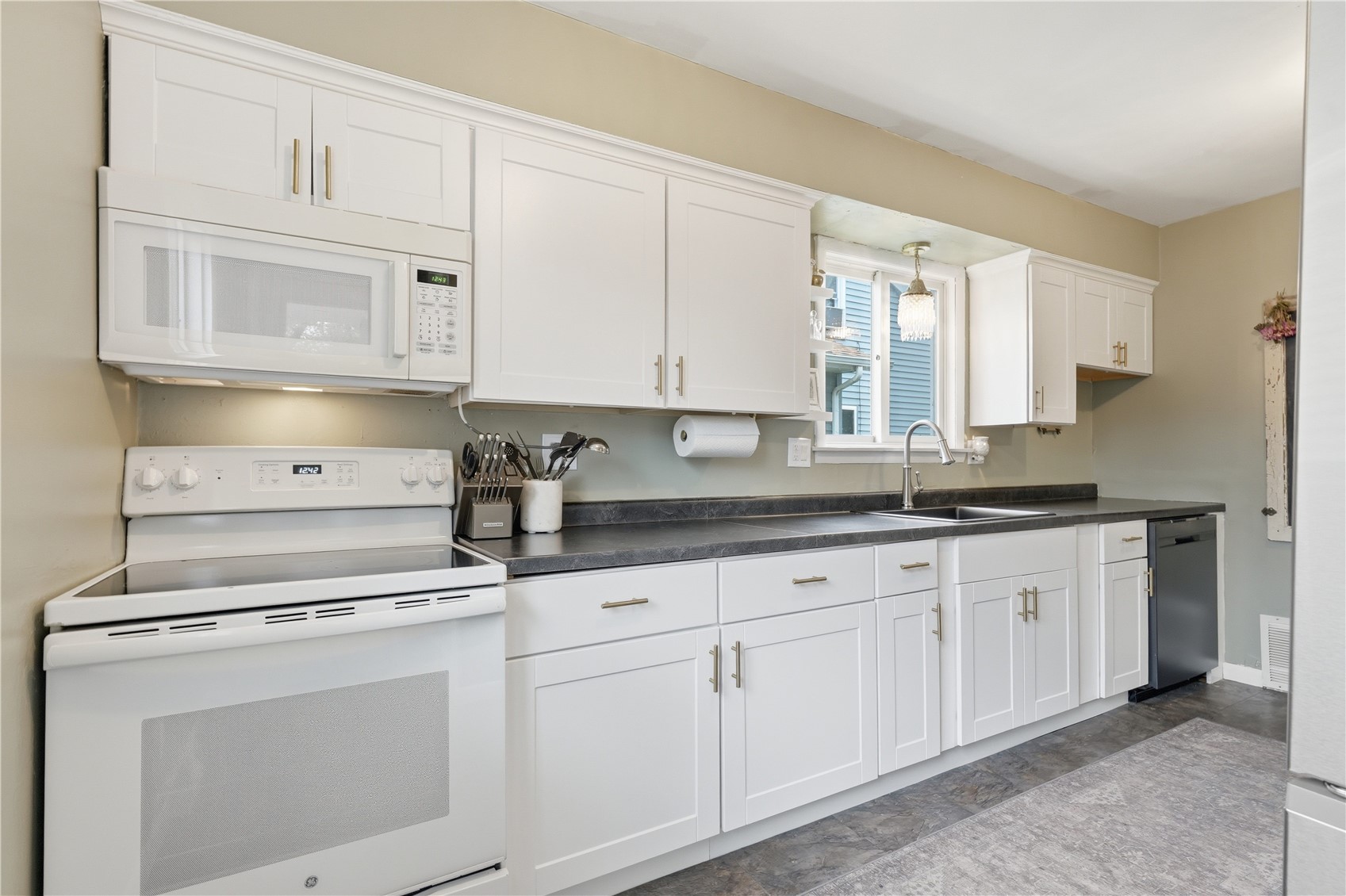 2046 Washington Avenue SE Cedar Rapids IA 52403