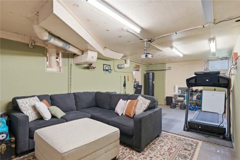 2046 Washington Avenue SE Cedar Rapids IA 52403