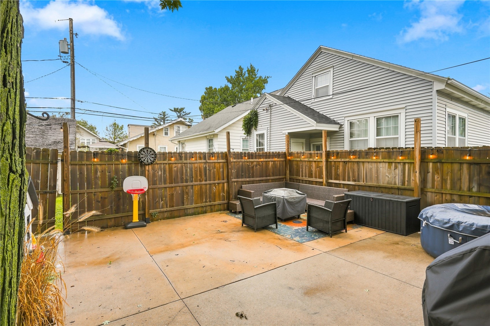 2046 Washington Avenue SE Cedar Rapids IA 52403