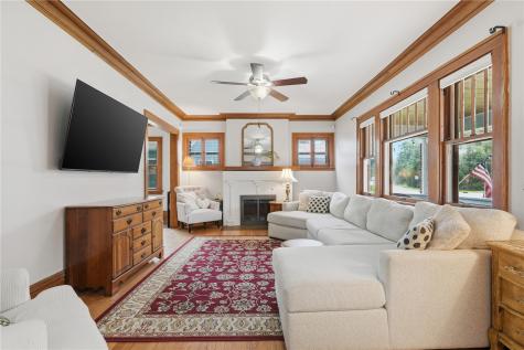 2046 Washington Avenue SE Cedar Rapids IA 52403