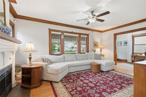 2046 Washington Avenue SE Cedar Rapids IA 52403