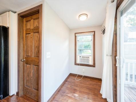 832 Grubbs Street Center Point IA 52213