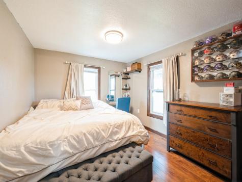 832 Grubbs Street Center Point IA 52213
