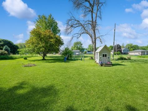 832 Grubbs Street Center Point IA 52213