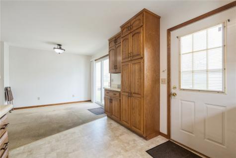 4747 F Avenue NE Cedar Rapids IA 52402
