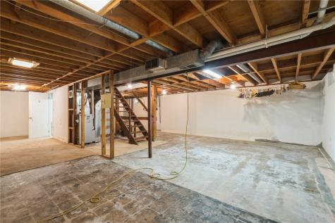 4747 F Avenue NE Cedar Rapids IA 52402