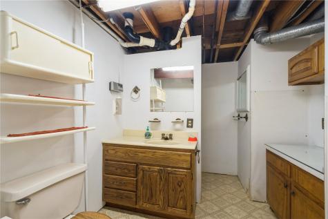4747 F Avenue NE Cedar Rapids IA 52402