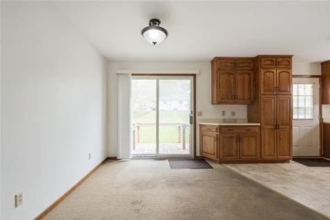 4747 F Avenue NE Cedar Rapids IA 52402