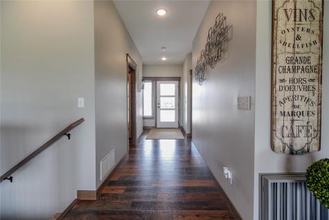 1529 3rd Street SW Mt Vernon IA 52314