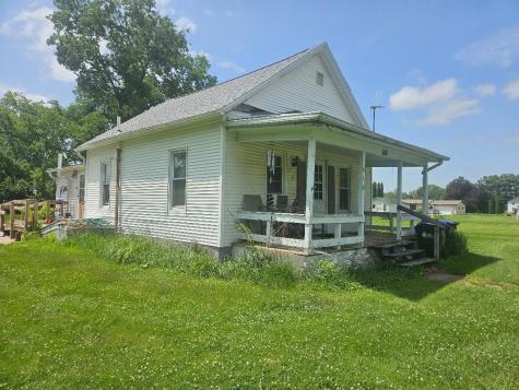 616 5th Avenue Belle Plaine IA 52208