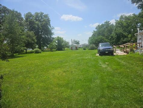 616 5th Avenue Belle Plaine IA 52208