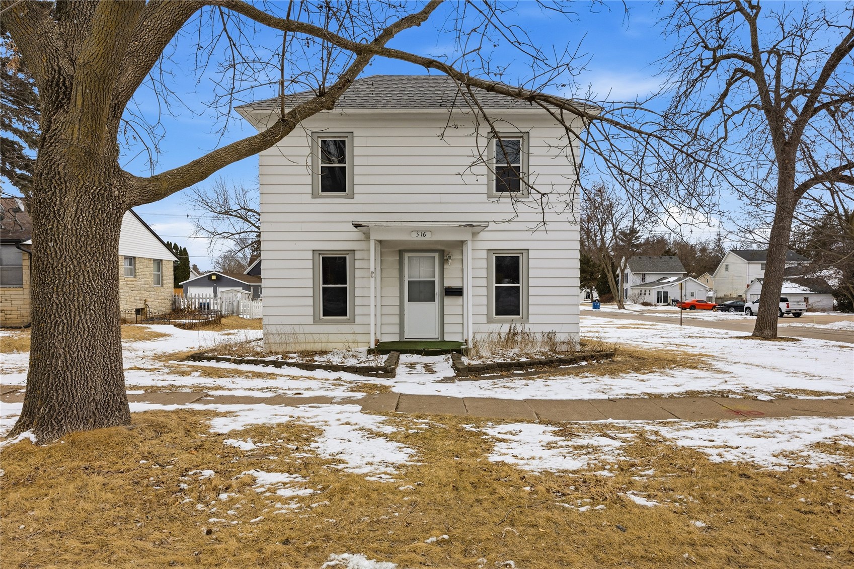 316 1st Avenue SE Mt Vernon IA 52314
