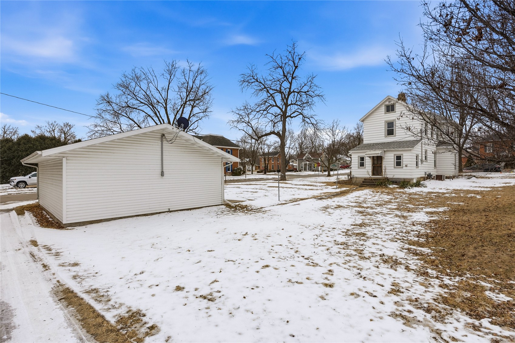 316 1st Avenue SE Mt Vernon IA 52314