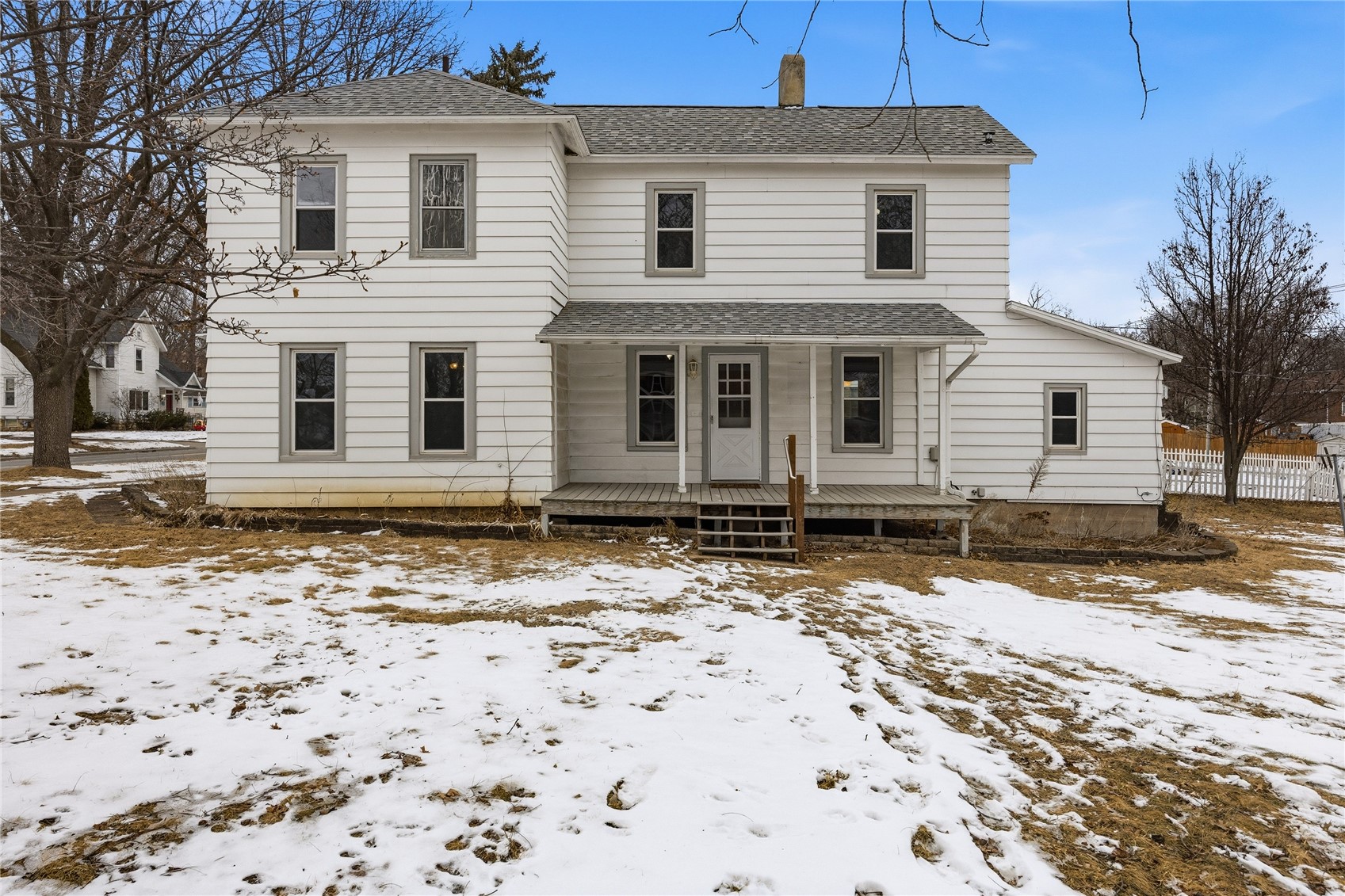 316 1st Avenue SE Mt Vernon IA 52314