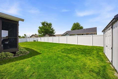 1520 Ranmar Court Ely IA 52227