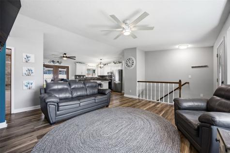 1520 Ranmar Court Ely IA 52227