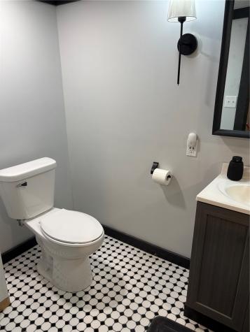 2604 E Avenue NW Cedar Rapids IA 52405