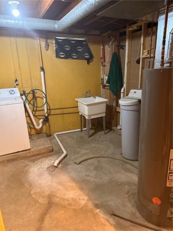 2604 E Avenue NW Cedar Rapids IA 52405