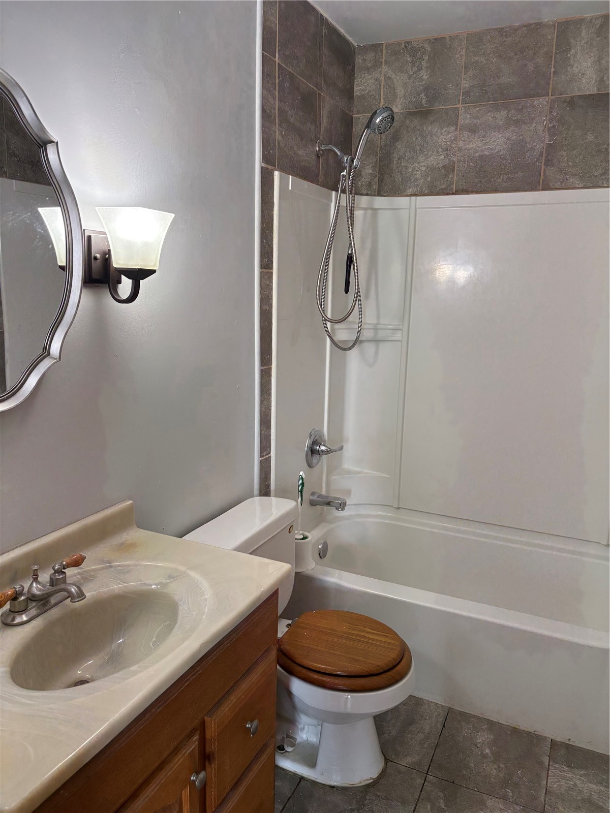 2604 E Avenue NW Cedar Rapids IA 52405