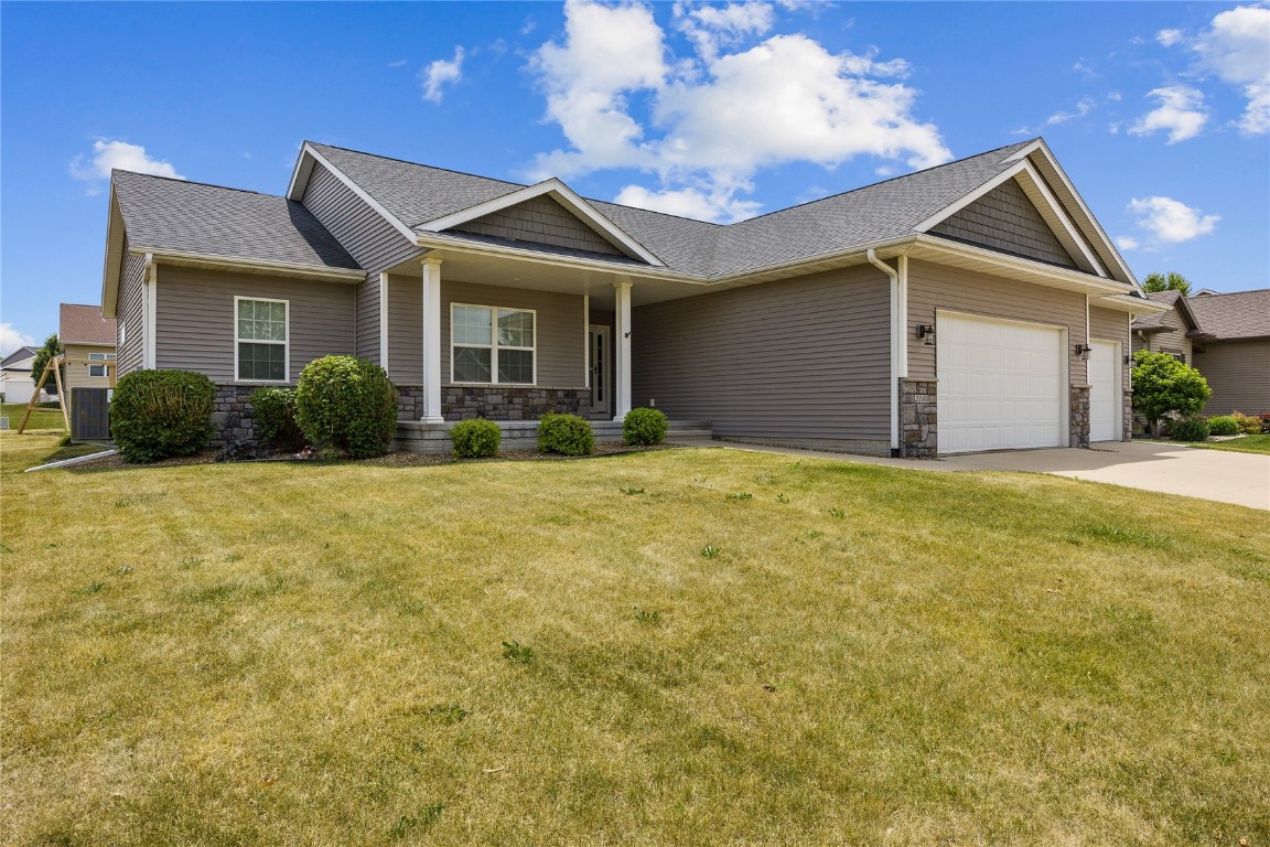 2100 Hillside Drive Ely IA 52227