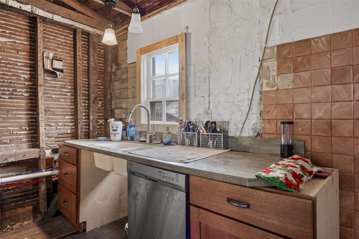 110 26th Avenue Watkins IA 52354