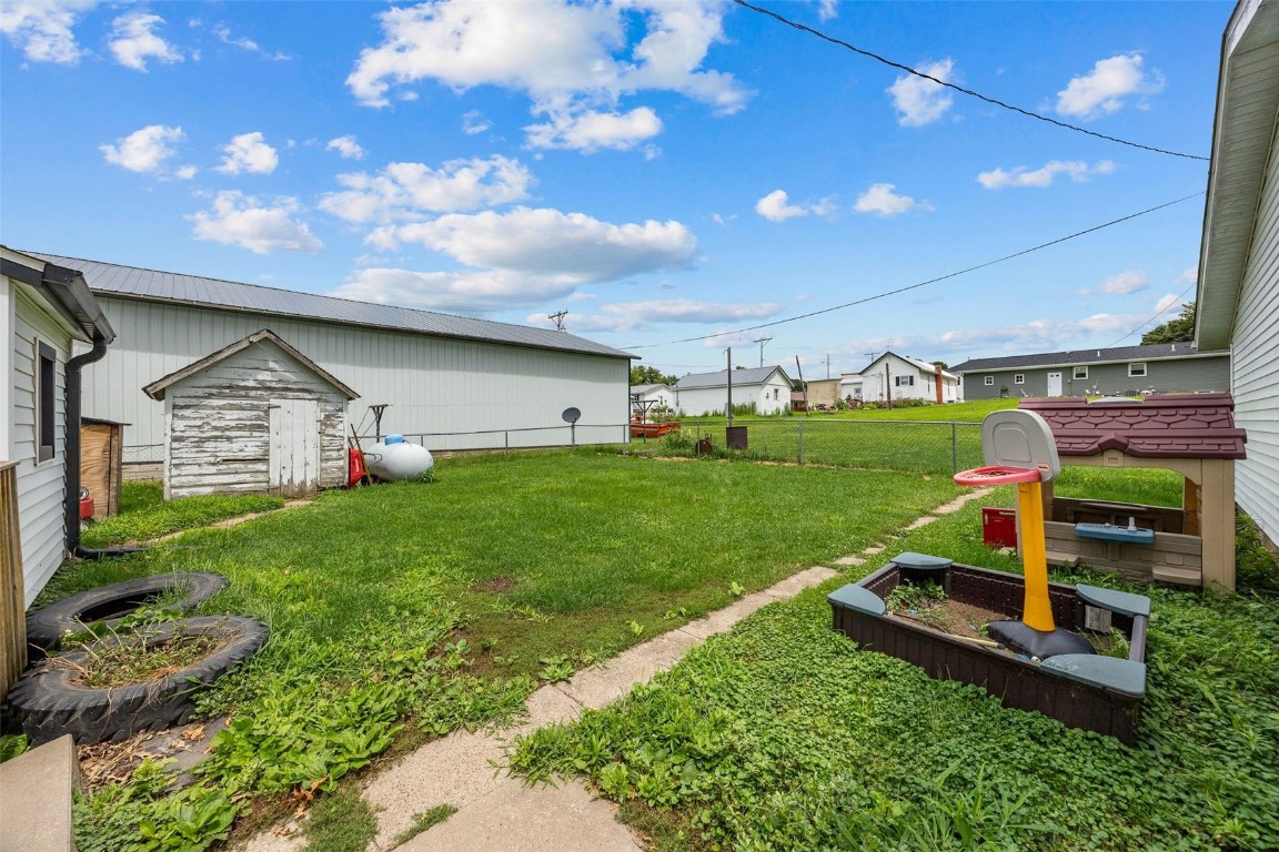110 26th Avenue Watkins IA 52354