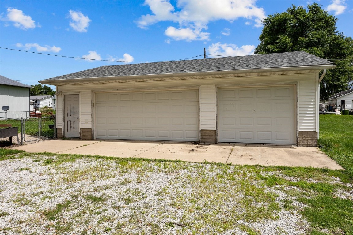 110 26th Avenue Watkins IA 52354