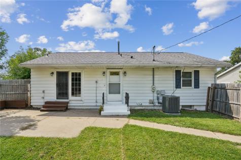 4200 Sherman Street NE Cedar Rapids IA 52402