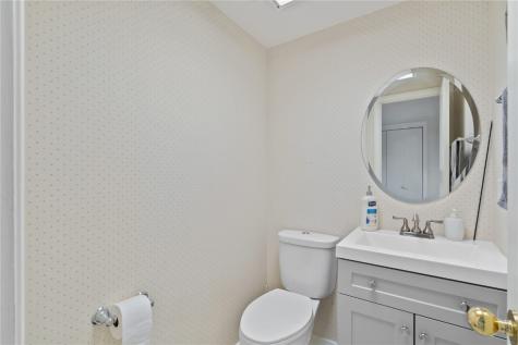358 Eastland Drive SE Cedar Rapids IA 52403