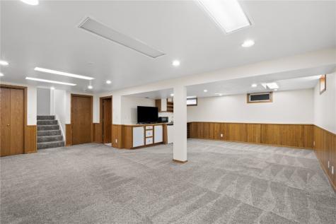 358 Eastland Drive SE Cedar Rapids IA 52403