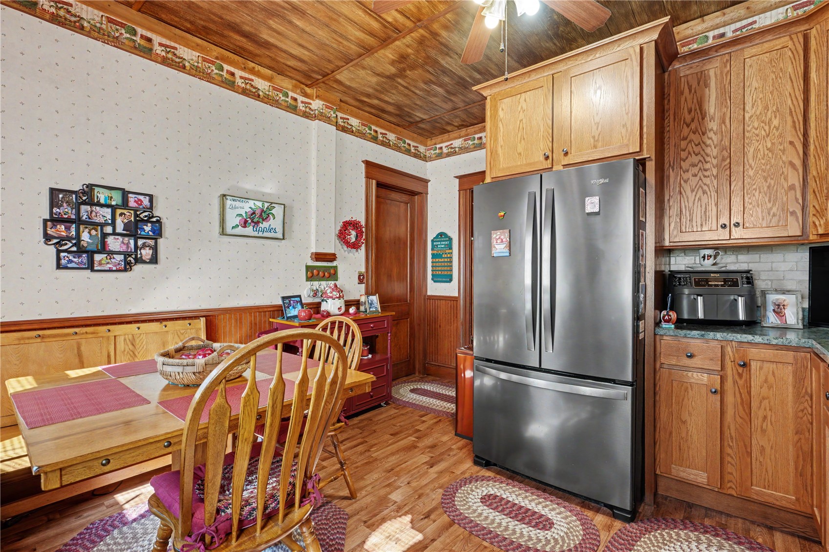 811 F Avenue NW Cedar Rapids IA 52405
