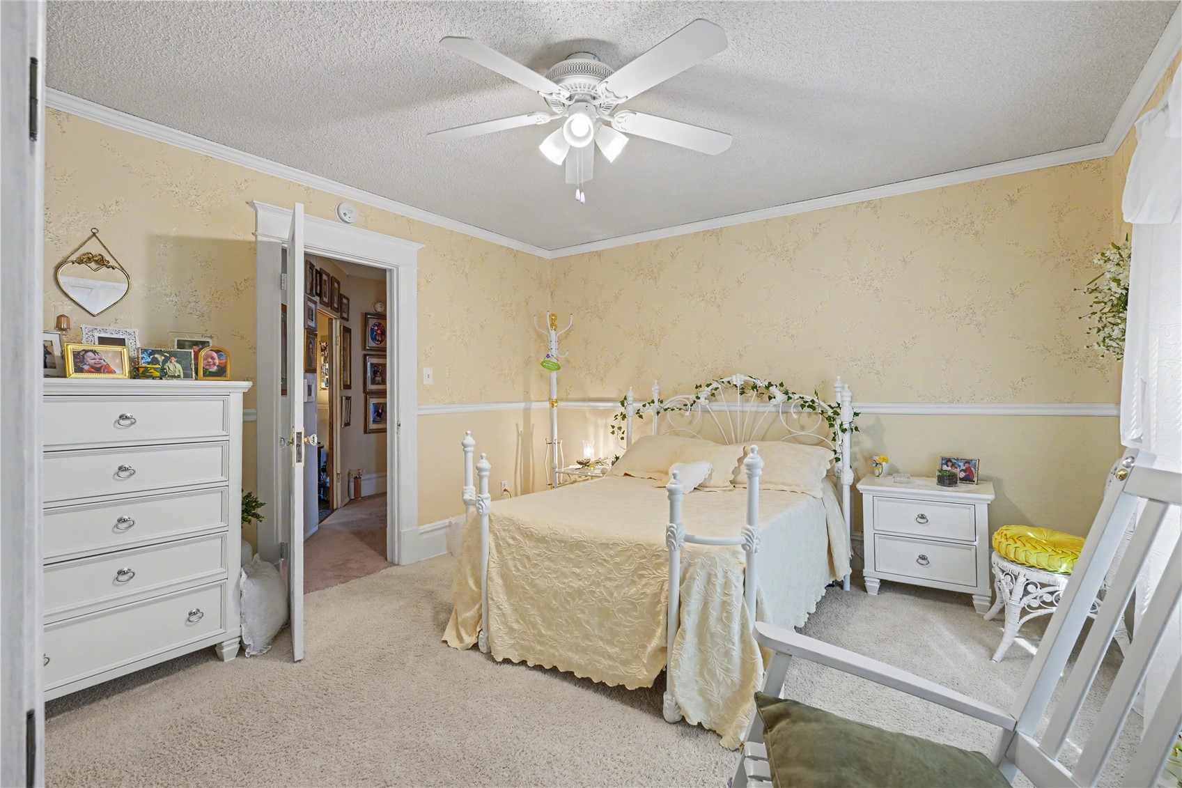 811 F Avenue NW Cedar Rapids IA 52405