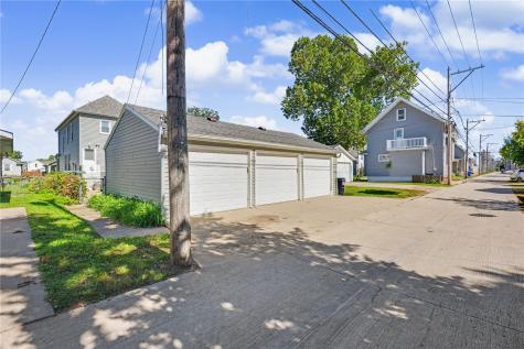 811 F Avenue NW Cedar Rapids IA 52405