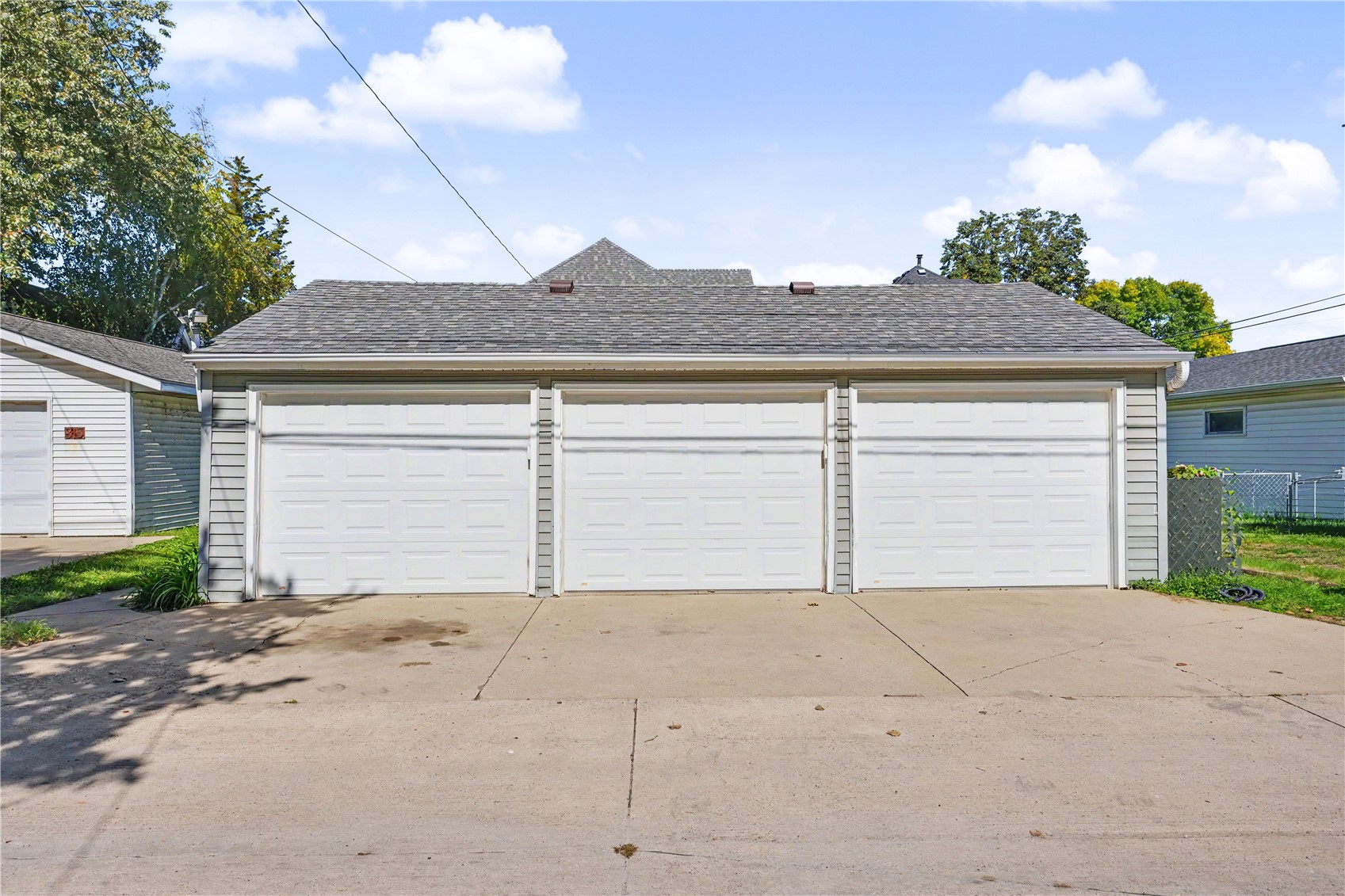 811 F Avenue NW Cedar Rapids IA 52405