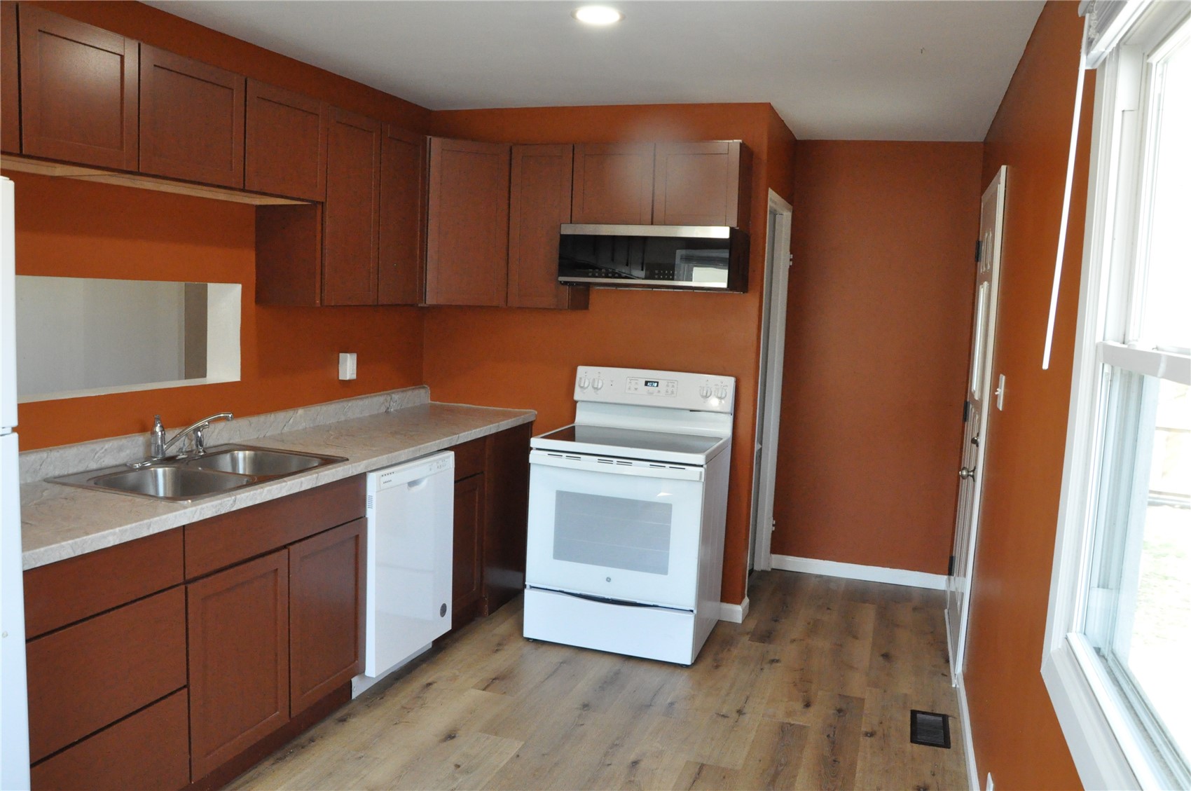 1208 38th Street SE Cedar Rapids IA 52403