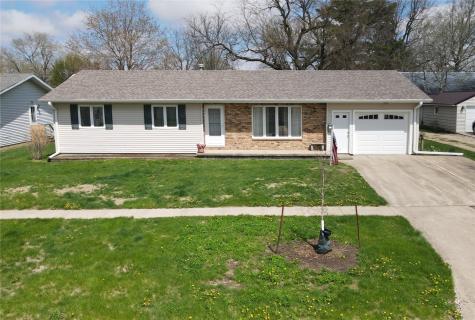 412 W 3rd Street Tipton IA 52772