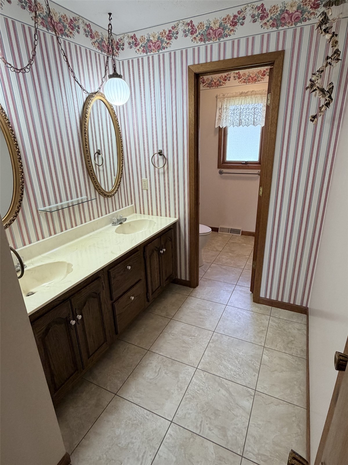 412 W 3rd Street Tipton IA 52772