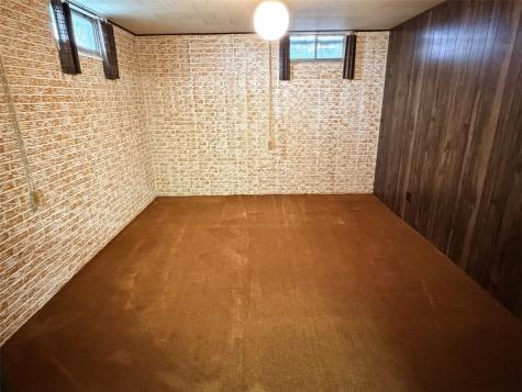412 W 3rd Street Tipton IA 52772