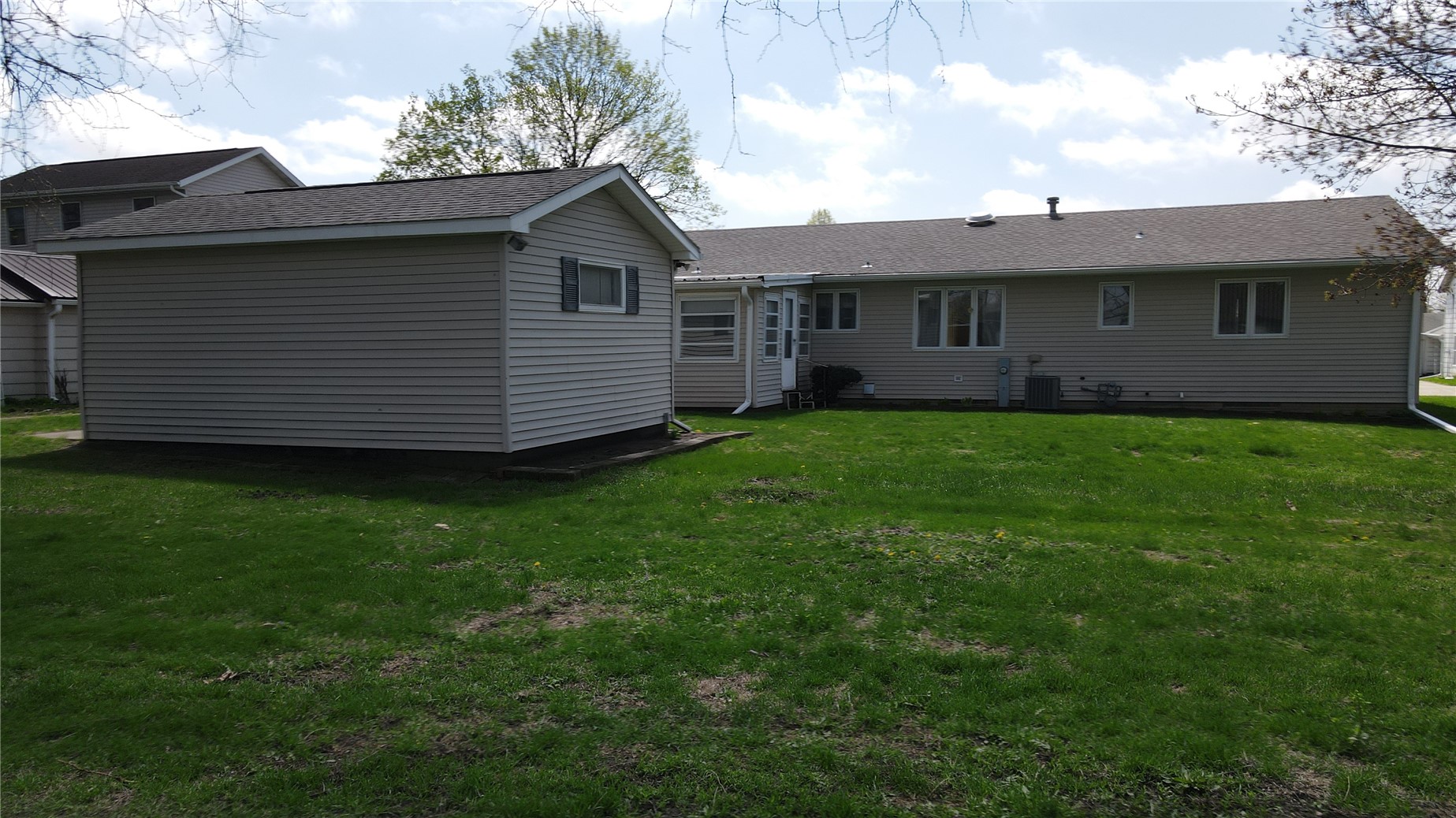 412 W 3rd Street Tipton IA 52772
